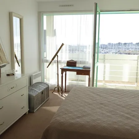 Ref 104 T3 Pour Cinq Personnes Avec Piscine Port Crouesty *
